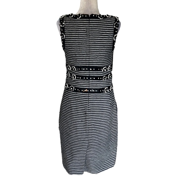 RARE Carolina Herrera Black & White Tweed Rhinestone Flower Sequin Dress - 8 - Picture 9 of 16
